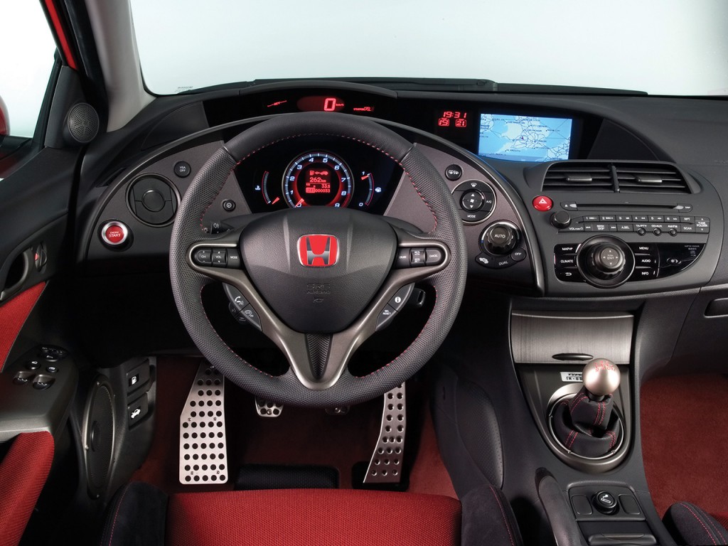 2007-Honda-Civic-Type-R-Interior-Dashboard-Wallpaper
